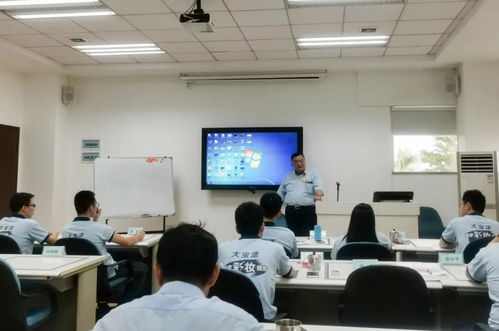 戰(zhàn)略合作 共創(chuàng)雙贏 索菲亞家居與合作伙伴開展深度技術(shù)交流，共謀產(chǎn)業(yè)升級